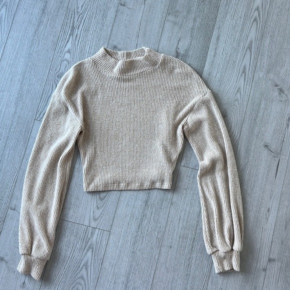 Super soft cropped turtleneck - Picture 1 of 3